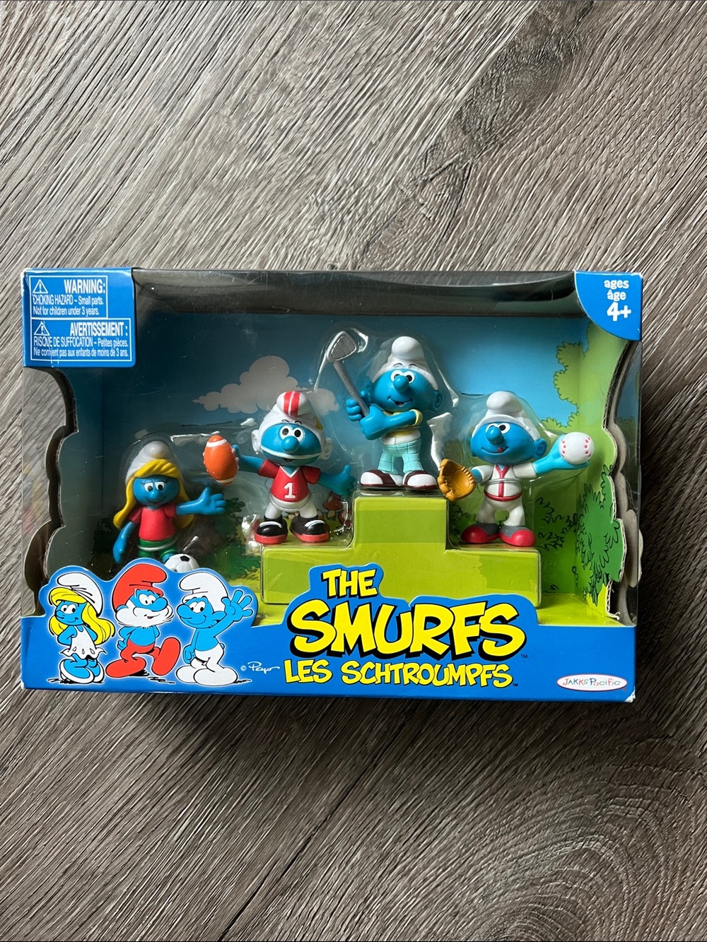 RETRO SMURFS Y2K sports figures NEW IN BOX Jakks Pacific Inc 2009